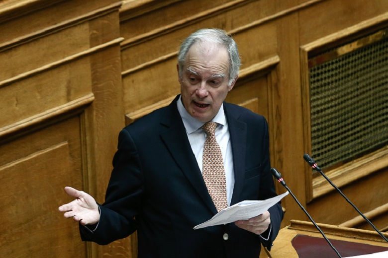 Κώστας Τασούλας: Αλλάζει ο τρόπος σύστασης των εξεταστικών επιτροπών