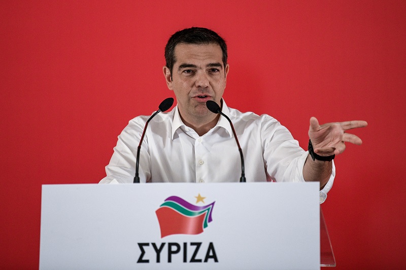 Τσίπρας: Οι μνηστήρες επιχειρούν να γκρεμίσουν όσα με κόπο χτίσαμε