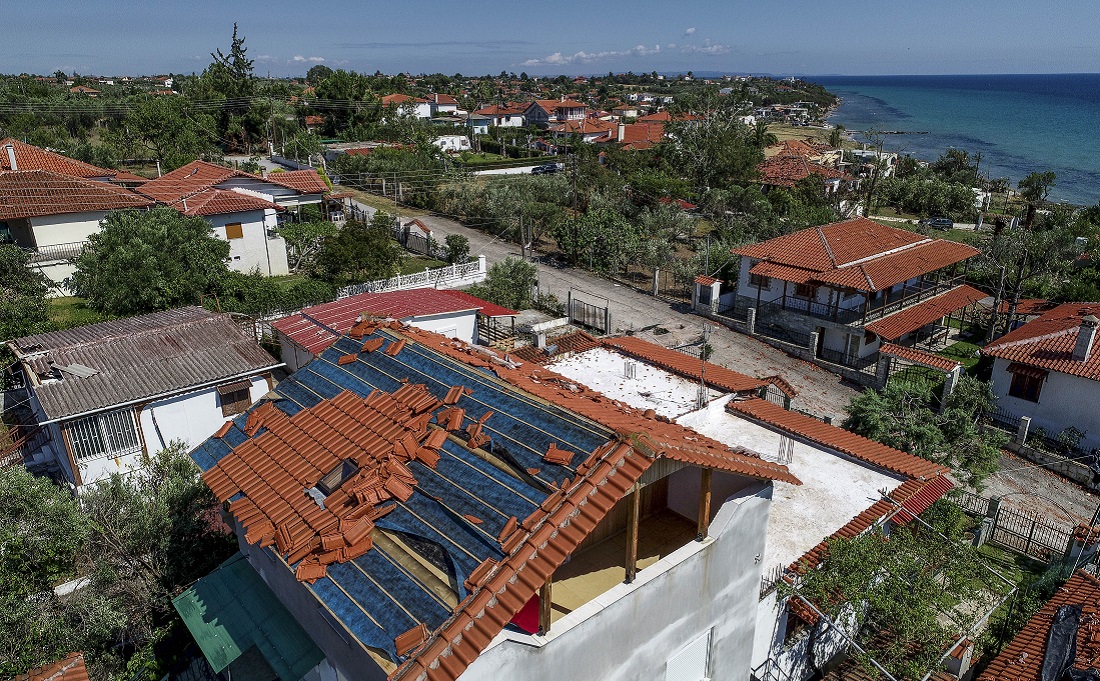 «Μάχη» με το χρόνο για αποκατάσταση της κανονικότητας στη Χαλκιδική