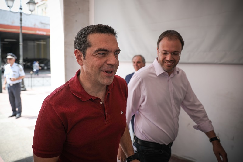 Τσίπρας: Προχωράμε στη δημιουργία ενός λαϊκού προοδευτικού κόμματος