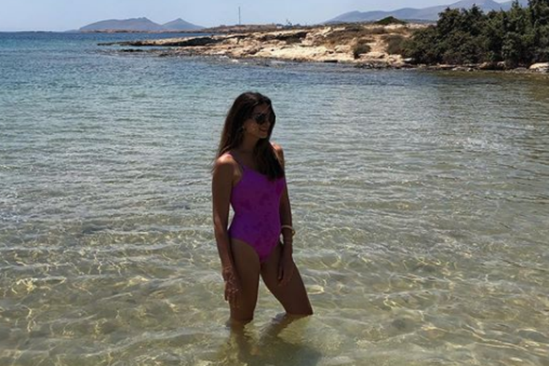 Σταματίνα Τσιμτσιλή: Διακοπές με συνεργάτιδα της στην Πάρο