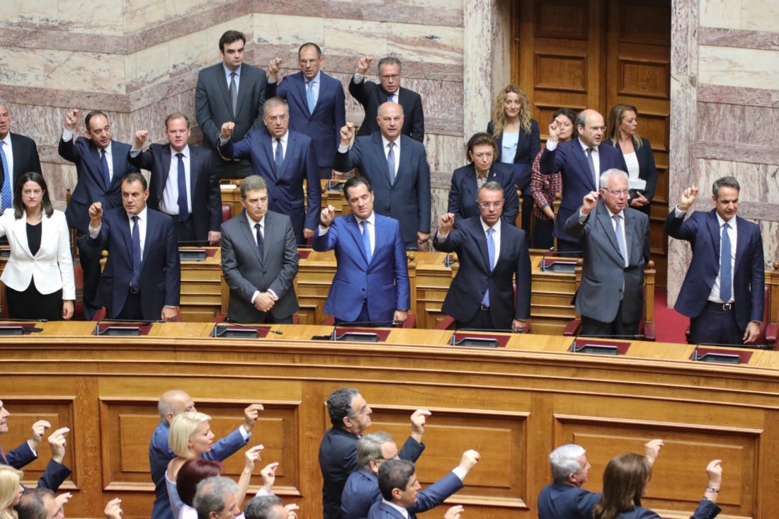 Όλα όσα έγιναν στην ορκωμοσία της νέας Βουλής – Ο θρησκευτικός όρκος, ο όρκος στο Κοράνι και οι ωραίες παρουσίες