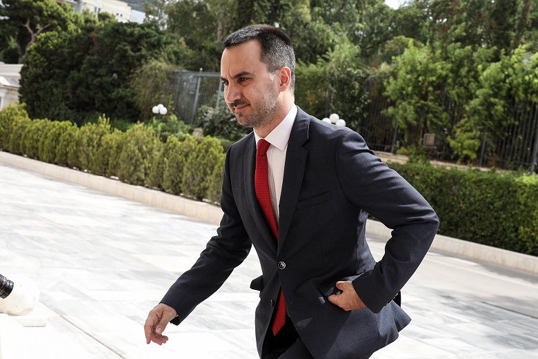 Χαρίτσης: Δεν ζούμε στη χώρα των χρυσόψαρων κ. Μητσοτάκη