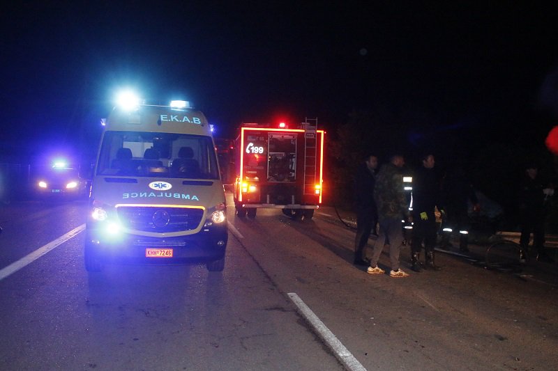 Τρεις νεκροί και 12 τραυματίες σε τροχαίο έξω από τον Λαγκαδά