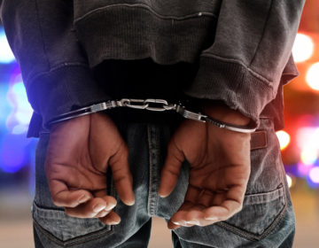 Δραπέτης φυλακών πίσω από ληστεία εις βάρος νεαρής σε ενοικιαζόμενο κατάλυμα της Χαλκιδικής