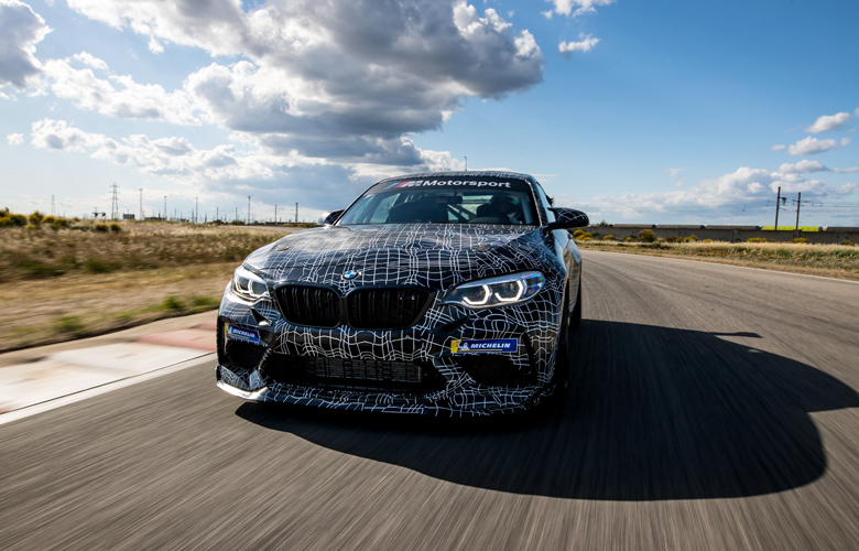 Παρουσιάστηκε το αγωνιστικό μοντέλο της BMW για ιδιώτες