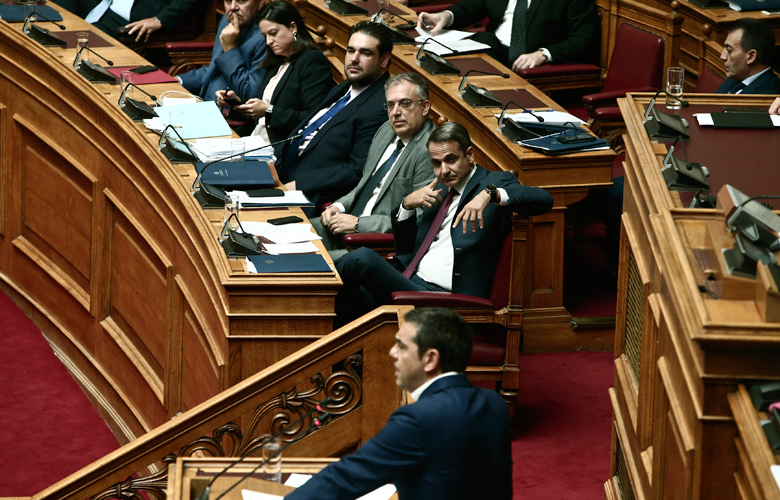 Eρώτηση Τσίπρα σε Μητσοτάκη για «επιείκεια στη διαφθορά»