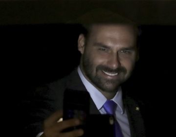 Ο Πρόεδρος της Βραζιλίας διόρισε τον γιο του… πρέσβη στις ΗΠΑ