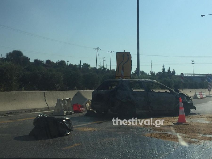 Αυτοκίνητο εξετράπη και τυλίχθηκε στις φλόγες στην Εγνατία Οδό