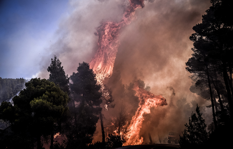 Εξασθενούν προσωρινά οι βοριάδες αλλά παραμένει υψηλός ο κίνδυνος πυρκαγιών