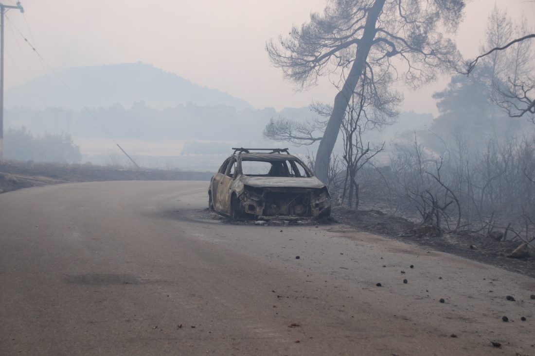 Φωτογραφίες από την καταστροφή στην Εύβοια