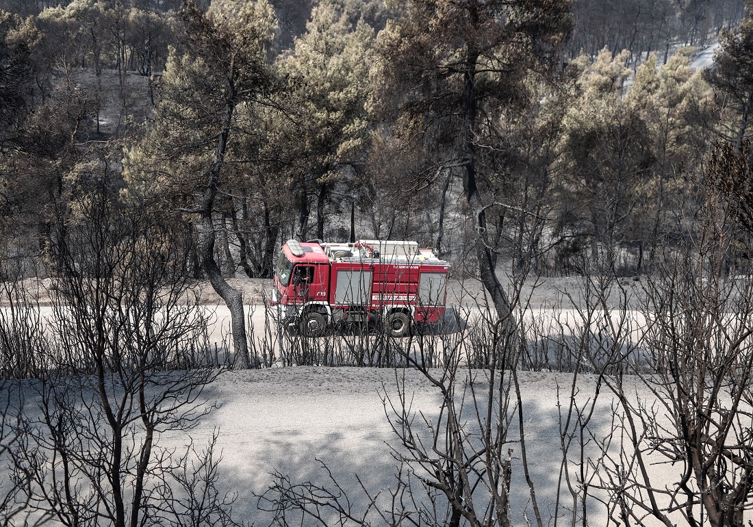 Φωτιά στην Εύβοια: Οριοθετημένη αλλά επικίνδυνη