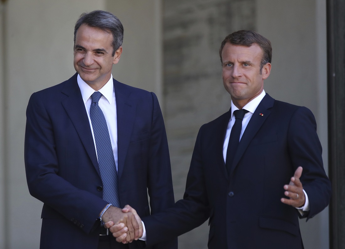 Μακρόν σε Μητσοτάκη: Η Γαλλία αλληλέγγυα έναντι των τουρκικών προκλήσεων στην κυπριακή ΑΟΖ