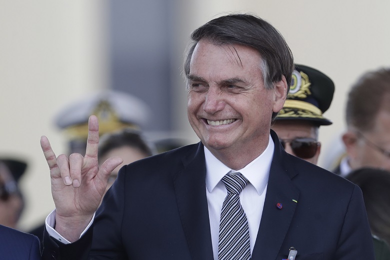 Μπολσονάρου: Ανάρμοστες και αδικαιολόγητες οι επιθέσεις Μακρόν