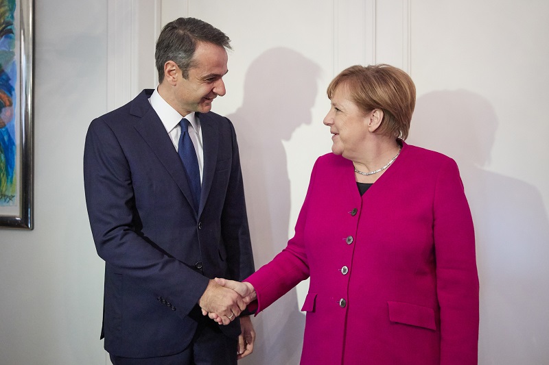 Χωρίς προσδοκίες η συνάντηση Μέρκελ-Μητσοτάκη σύμφωνα με την Καγκελαρία
