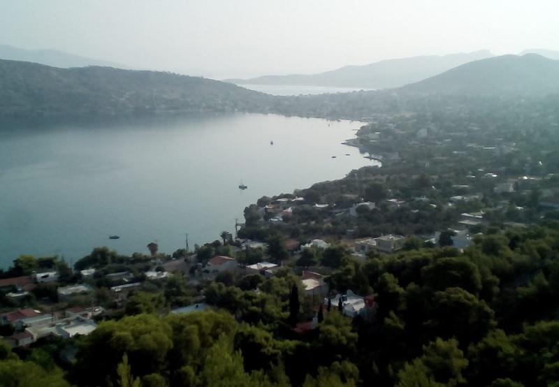 Μακάβριο εύρημα σε παραλία της Σαλαμίνας