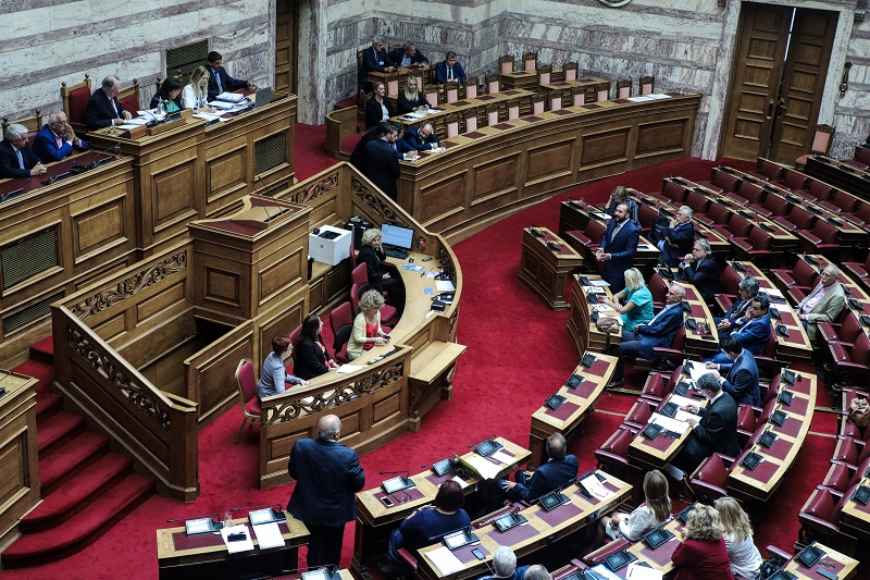 Βουλή: Με τη διαδικασία κατεπείγοντος το σχέδιο για τα «κόκκινα δάνεια»