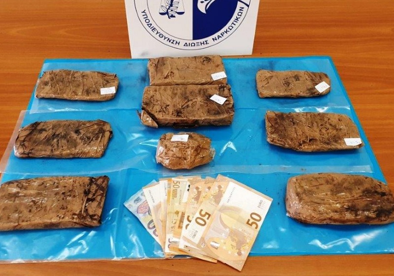 Έκρυβαν την ηρωίνη σε γλάστρα με φυτά στο σπίτι τους