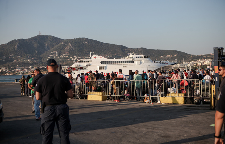 Μεθυσμένοι παράτυποι μετανάστες επιτέθηκαν σε αστυνομικούς στο hotspot στην Κω