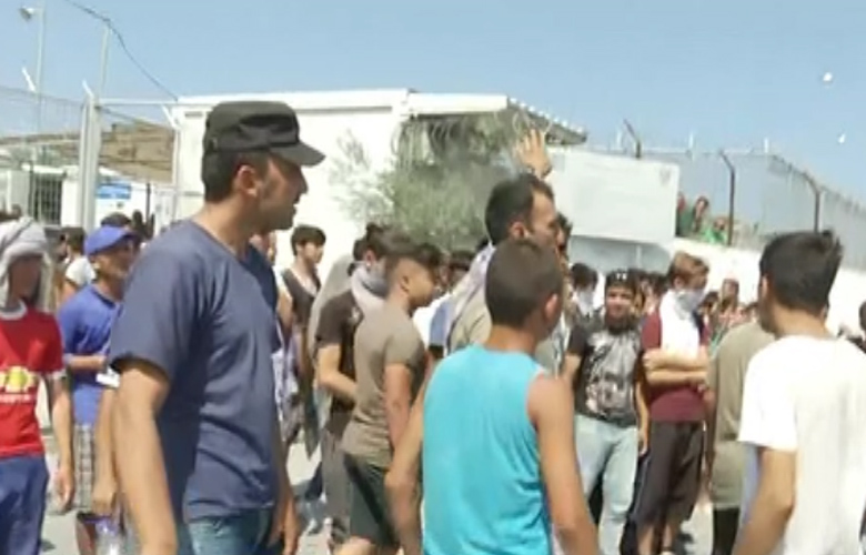 Άγρια επεισόδια με ανήλικους στη Μόρια