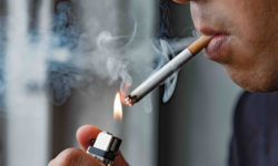 Η χρήση καπνού παγκοσμίως έχει μειωθεί παρά την άσκηση πίεσης από τις καπνοβιομηχανίες, σύμφωνα με τον Π.Ο.Υ.