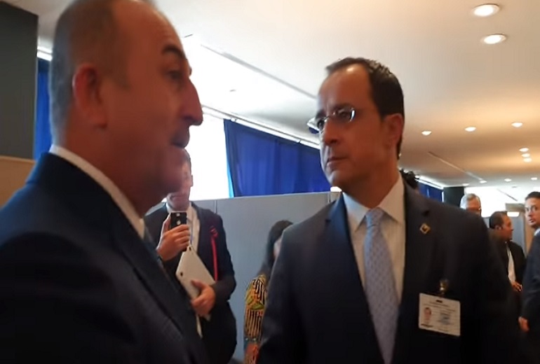 Η ασυνήθιστη στιχομυθία του Κύπριου ΥΠΕΞ με τον Τσαβούσογλου