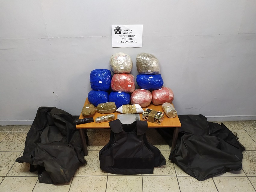 «Τσάκωσαν» 38χρονο με 10 κιλά κάνναβη, χασισέλαιο και αλεξίσφαιρο