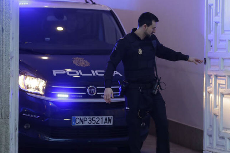 Σοκαριστικό έγκλημα: Έβαλε το κεφάλι του συντρόφου της σε κουτί με sex toys