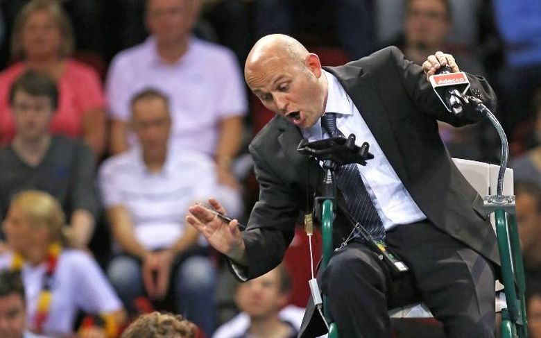 Κορυφαίος διαιτητής τένις παρενοχλούσε ball-girl: «Είσαι πολύ σέξι, ζεσταίνεσαι σωματικά;»