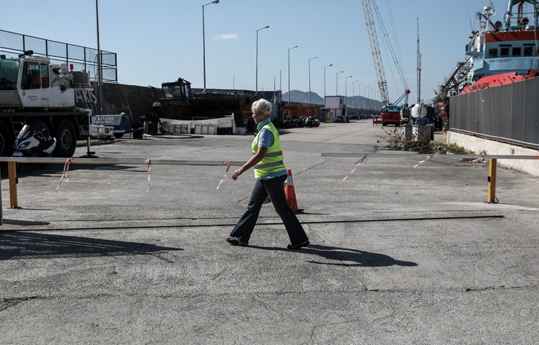 Δύο νεκροί από τη βουτιά θανάτου στον Νέο Μώλο Δραπετσώνας