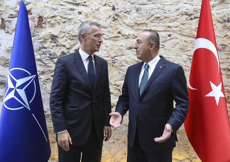 Τσαβούσογλου: Δεν θα ικετεύουμε για πάντα το ΝΑΤΟ