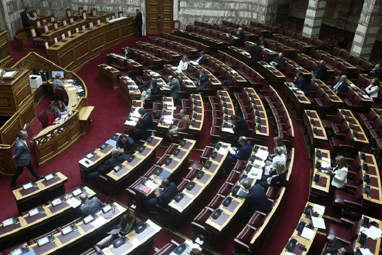 Απορρίφθηκαν οι προτάσεις ΣΥΡΙΖΑ για δημοψηφίσματα σε εθνικά θέματα