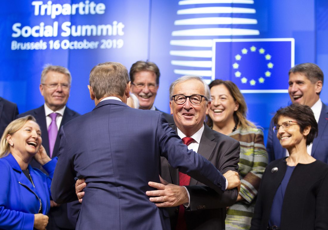 Brexit: «Λευκός καπνός» από τις Βρυξέλλες