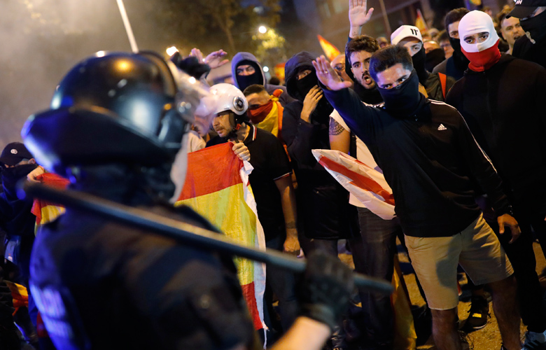 Σάλος με πρώην παίκτη της Ρεάλ: Ζητά να επέμβει ο στρατός στην Καταλονία