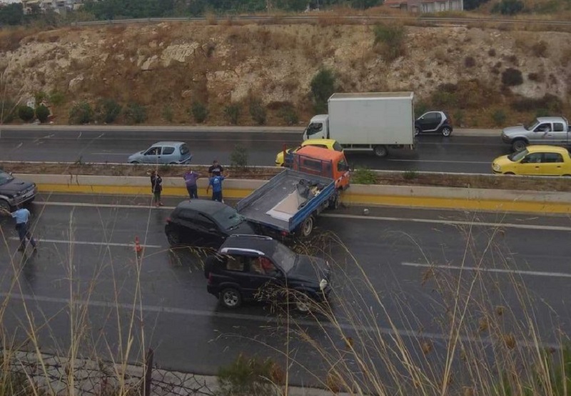 Καραμπόλα επτά αυτοκινήτων με λεωφορείο στην Κρήτη