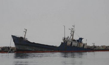 Θρίλερ με νεκρό 40χρονο σε μισοβυθισμένο πλοίο στα Νέα Μουδανιά
