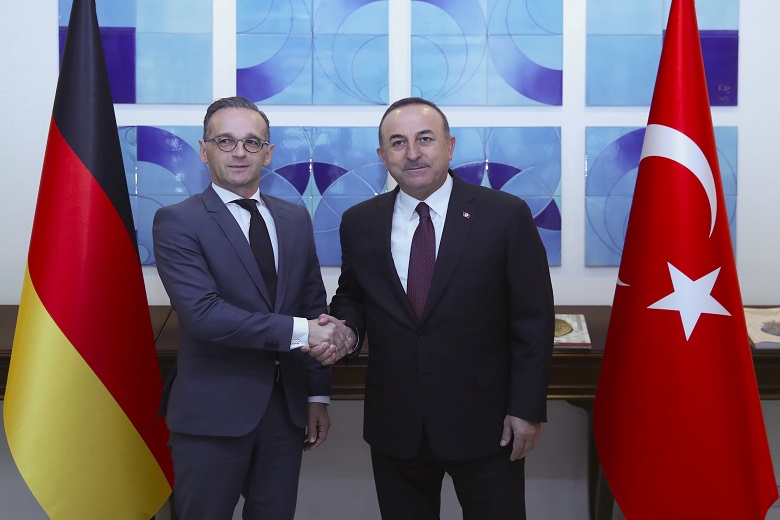 Τσαβούσογλου: Δεν είναι ρεαλιστική η γερμανική πρόταση για «ασφαλή ζώνη» στη ΒΑ Συρία