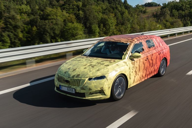 Νέα Skoda Octavia: Με θερμικούς κινητήρες και υβριδική τεχνολογία
