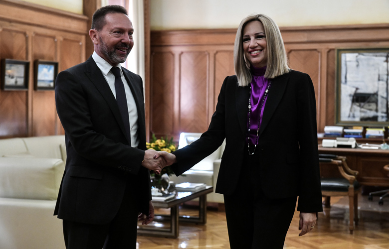 Τετ α τετ Γεννηματά – Στουρνάρα για χρεώσεις και πλειστηριασμούς