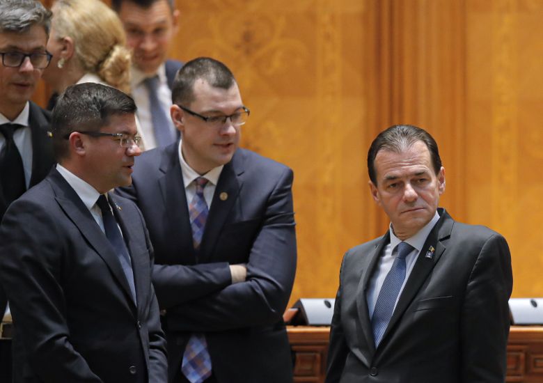 Ψήφο εμπιστοσύνης πήρε η κυβέρνηση στη Ρουμανία