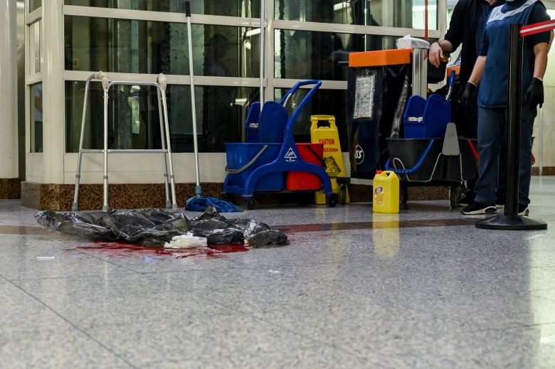 Μυστήριο με τον άνδρα που βρέθηκε αιμόφυρτος στο Μοναστηράκι