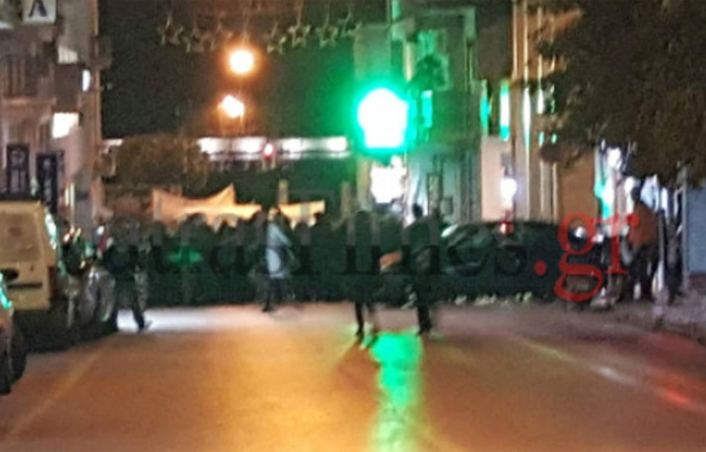 Ένταση με μολότοφ και δακρυγόνα στην Πάτρα