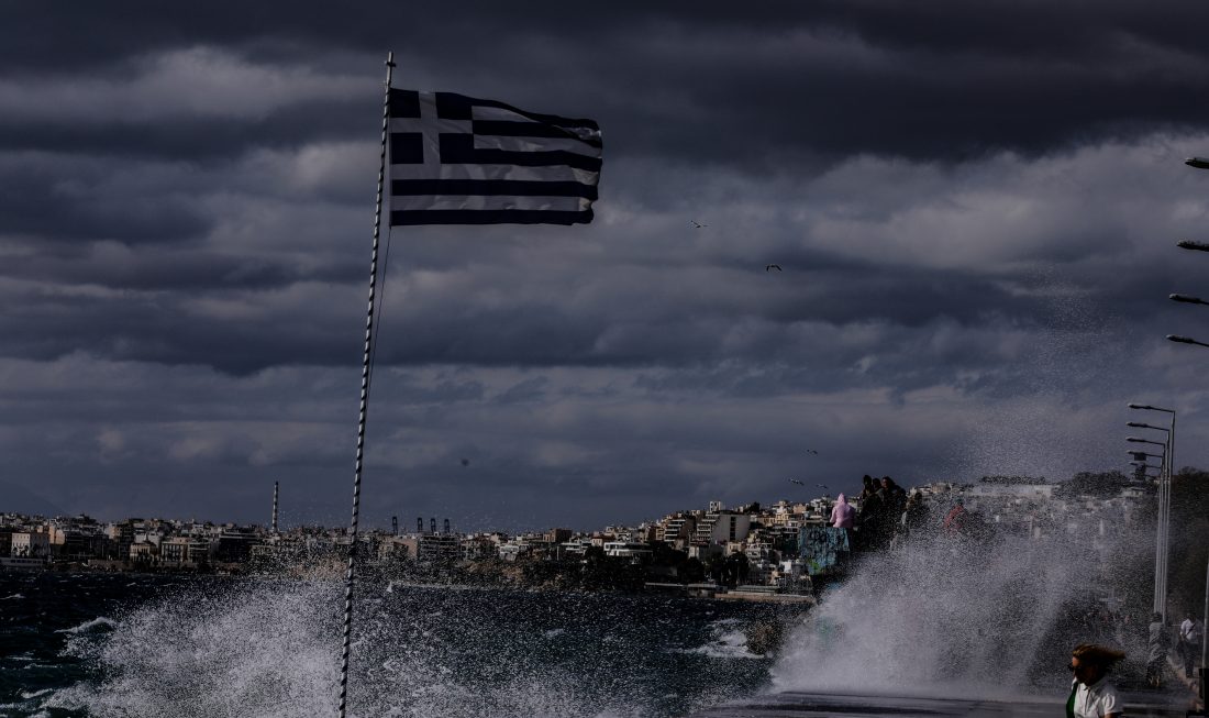 Πάνω από την Αττική η «Βικτώρια» με βροχές και καταιγίδες