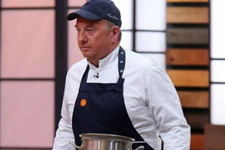Ο Έκτορας Μποτρίνι εισέβαλε στο MasterChef Ρουμανίας