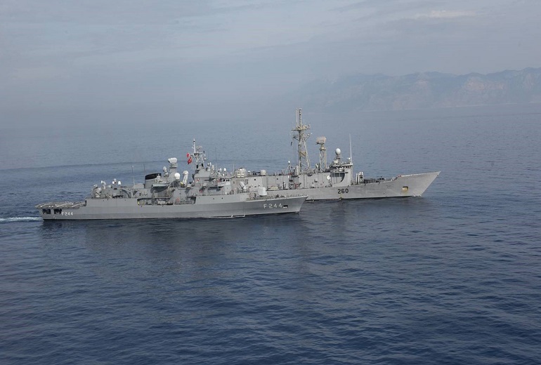 Η Αθήνα παρακολουθεί τον «αντι-άξονα» που στήνει η Άγκυρα με πυρηνική δύναμη
