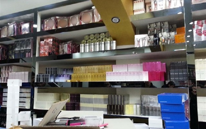 Χιλιάδες «μαϊμού» κολώνιες κατασχέθηκαν στην Θεσσαλονίκη