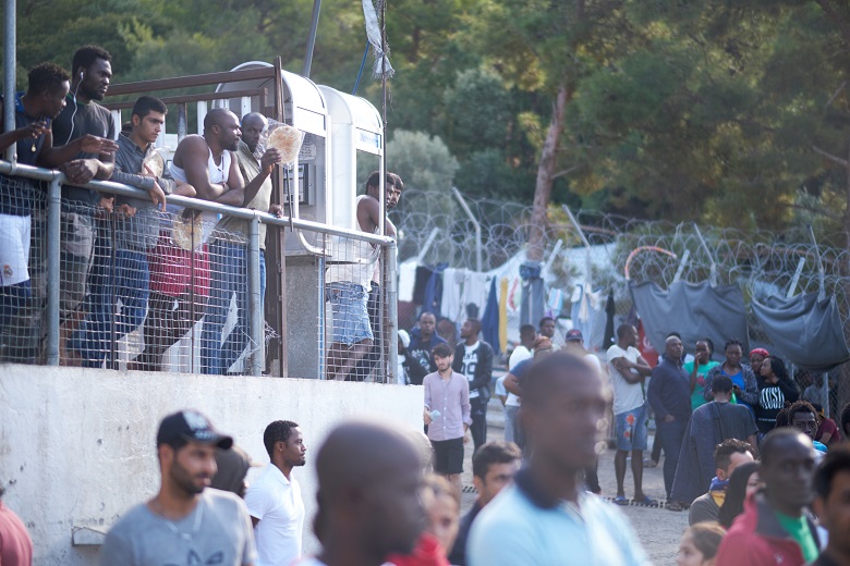 Νέα αντιπαράθεση κυβέρνησης-ΣΥΡΙΖΑ για το μεταναστευτικό
