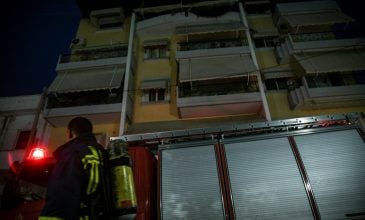 Φωτιά ξέσπασε σε διαμέρισμα στο Κερατσίνι