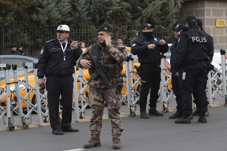 Τουρκία: Συλλήψεις υπόπτων για επιθέσεις την παραμονή Πρωτοχρονιάς