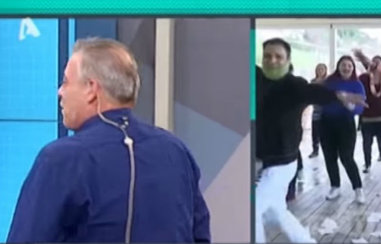 Δάκρυσε από τα γέλια ο Μάνεσης με τον χορό του Παρούμπα